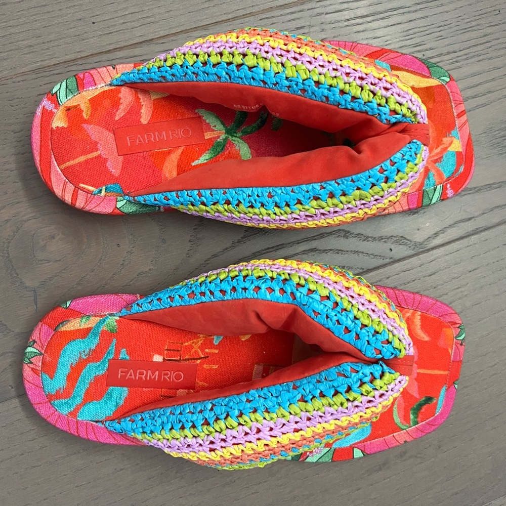 Farm Rio Tropical Colorful Crochet Puffy Flip Flop Sandals - Shoe Bag - 8 - Picture 9 of 10